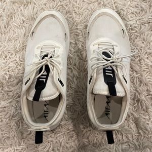Men’s Nike AirMax size 12 white / black tennis shoes, worn once
